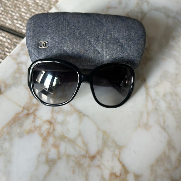 Chanel Authentic sunglasses - Picture 2 of 4